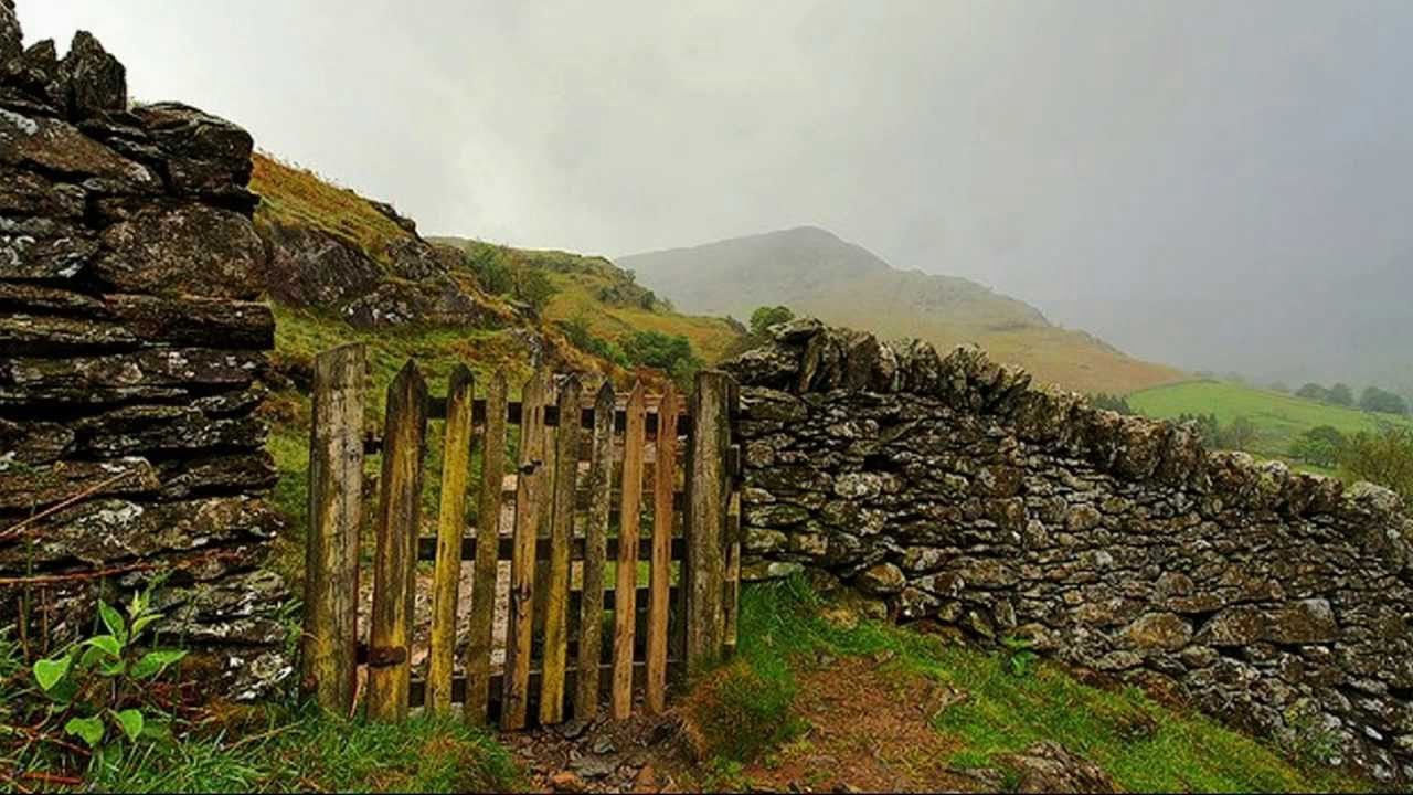 How to Build a Stone Fence