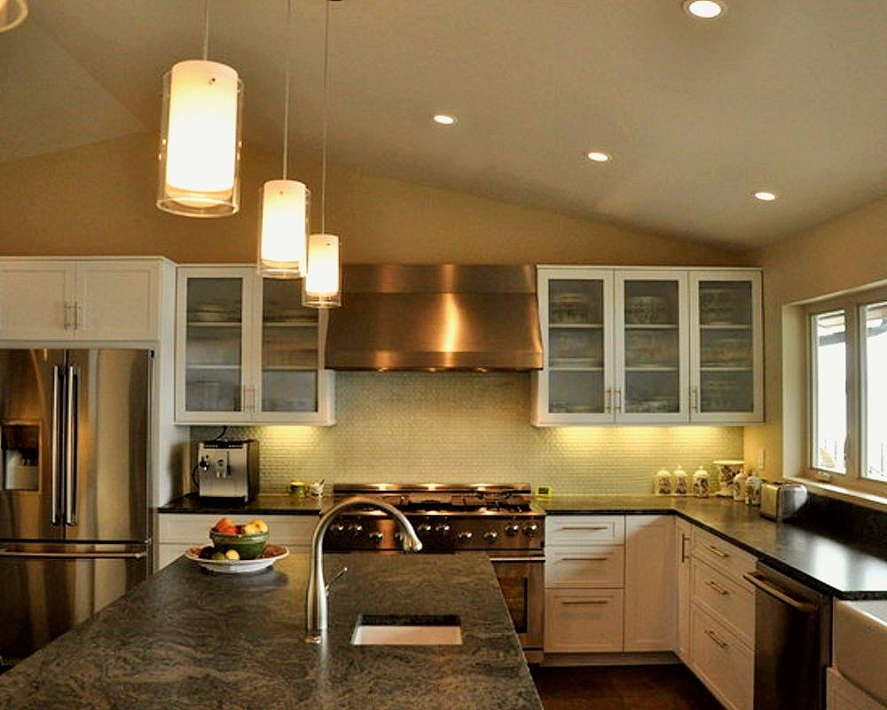 Contemporary Pendant Lights For Kitchen Island Uk : Modern Farmhouse Incorporates Contemporary Kitchen Island ... : The stephe glass pendant was inspired by contemporary design.